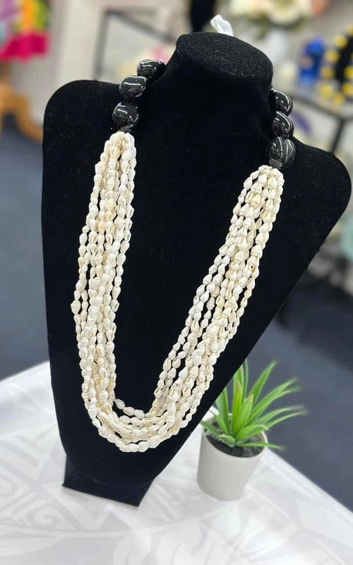 NASSA Shell Necklace