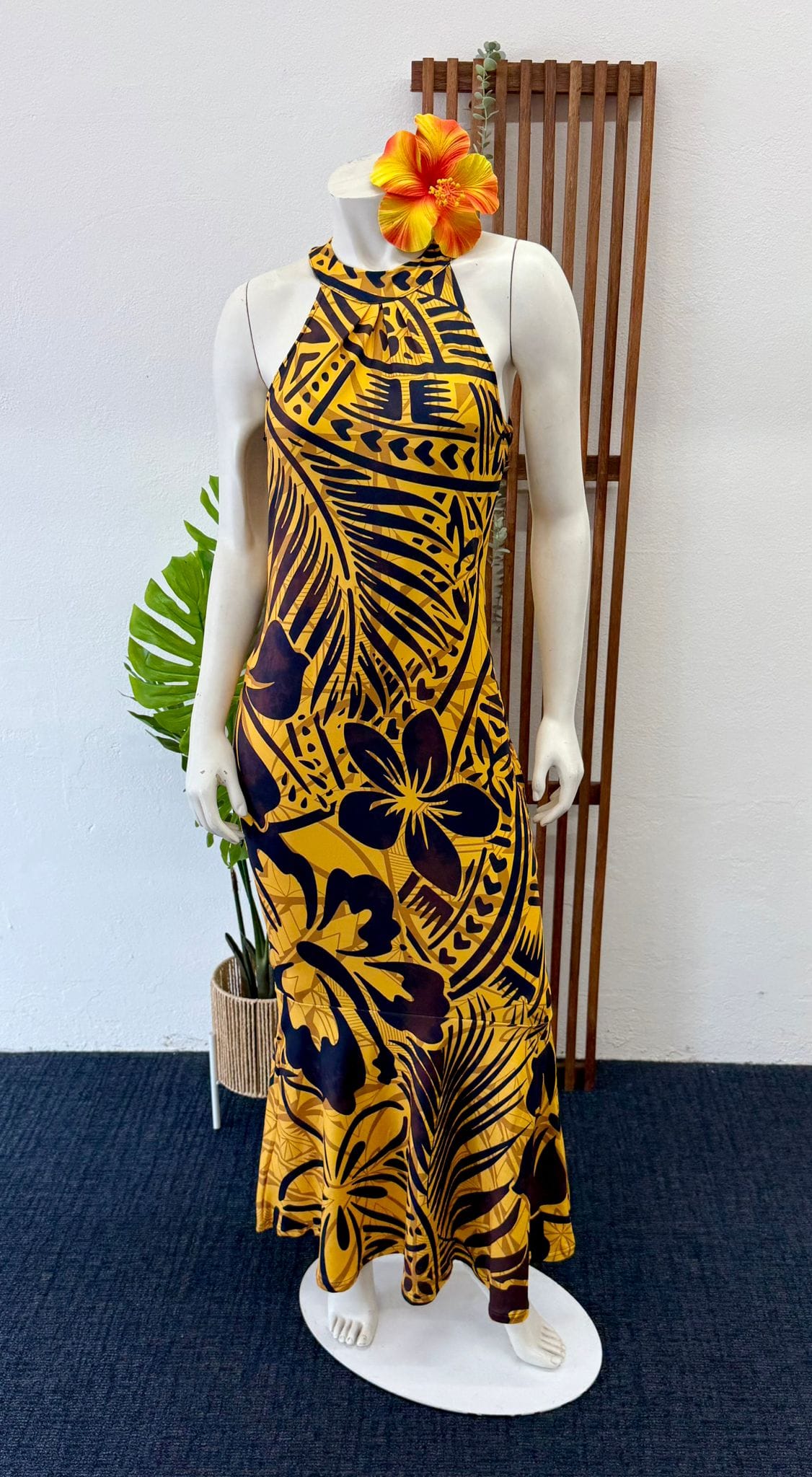 Rita’s Halter-Neck Dress