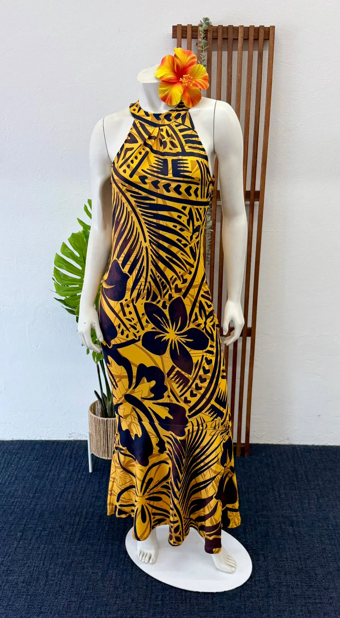 Rita’s Halter-Neck Dress