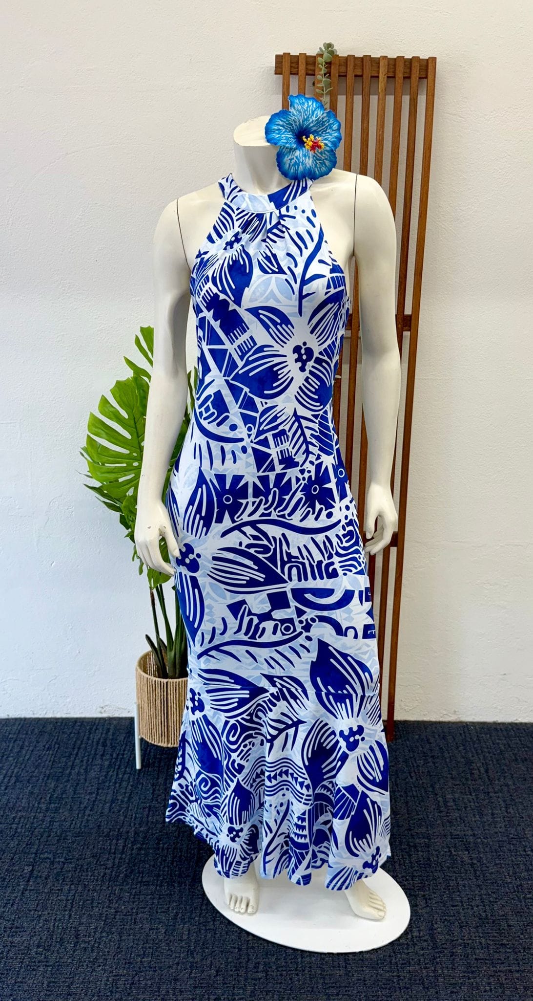 Rita’s Halter-Neck Dress