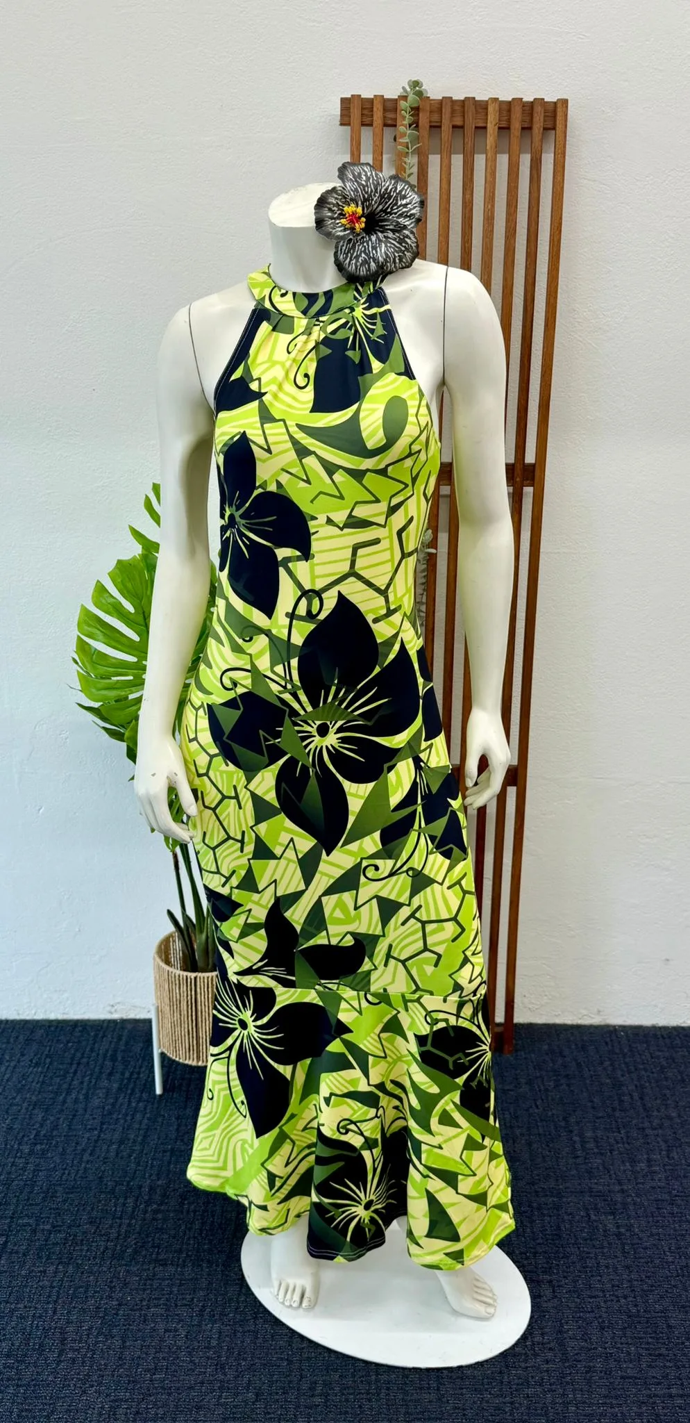 Rita’s Halter-Neck Dress